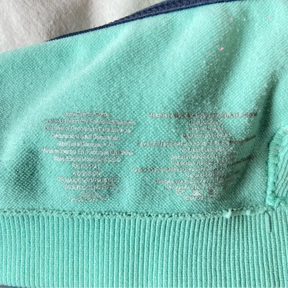 Delia’s by Maidenform girls sports T-back bra/top. Size XL. One gray, one mint.